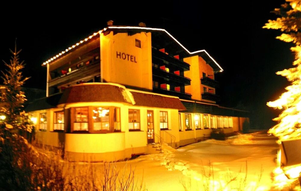 Hotel Kajetansbrücke - זרפאוז - בניין