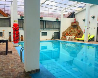 Casablanca Hotel Natural Spa - Paipa - Piscina