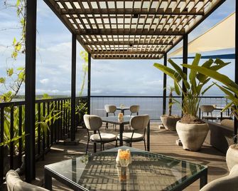 Adiwana Warnakali Resort - Nusa Penida - Balkon