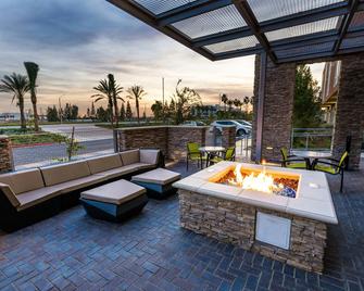 SpringHill Suites by Marriott Ontario Airport/Rancho Cucamonga - Ontario - Patio