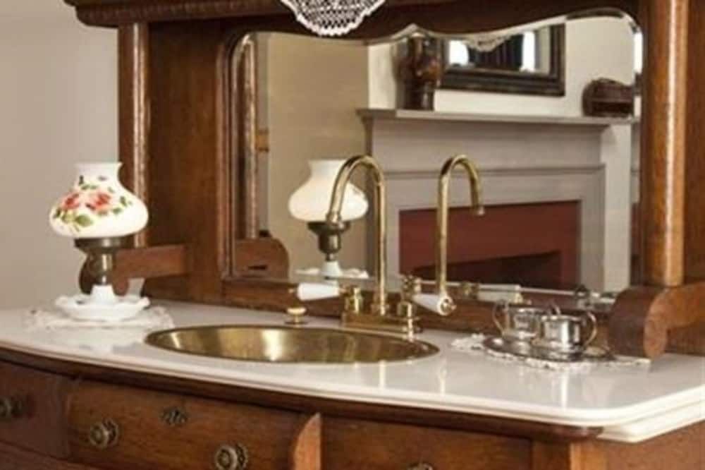 Bedroom view of Brickhouse Inn