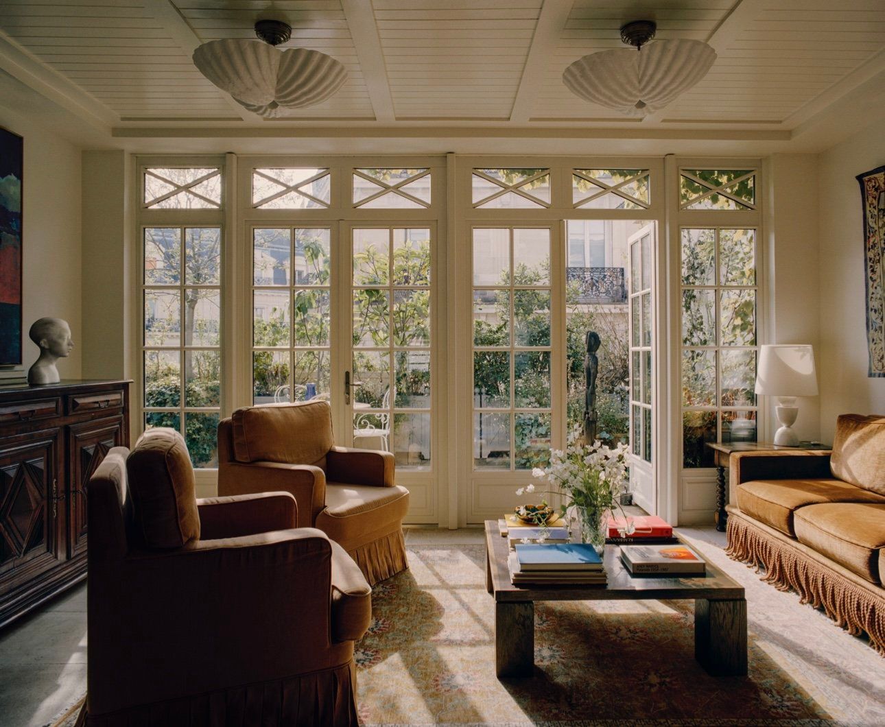 Living room view of Hotel Chateau Voltaire