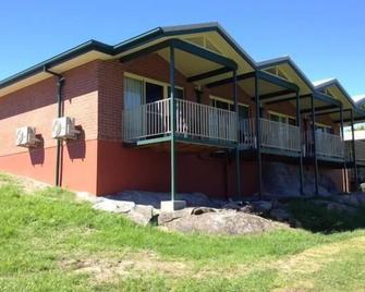 Tenterfield Golf Club Fairways Lodge - Tenterfield - Gebäude
