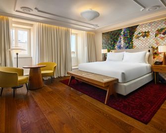 Duo Hotel Lisbon, Curio Collection by Hilton - Lisbon - Bedroom