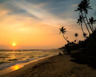 Polhena Reef Garden - Matara - Beach
