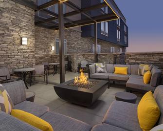 SpringHill Suites by Marriott Loveland Fort Collins/Windsor - Windsor - Balcony