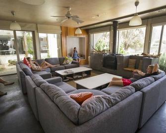 Yha Apollo Bay Eco - Apollo Bay - Living room
