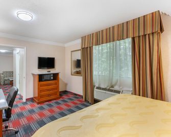 Quality Inn & Suites Oceanside Near Camp Pendleton - Oceanside - Sovrum