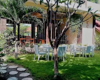 Batu Ampar Menjangan - Gerokgak - Patio
