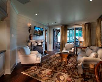 Old Edwards Inn & Spa - Highlands - Living room