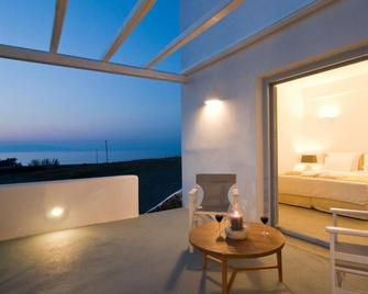 Sun Anemos Resort - Oia - Balcón