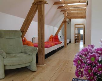 Cozy Accommodation In The Vierseithof In An Idyllic, Rural Location - Panschwitz-Kuckau - Schlafzimmer