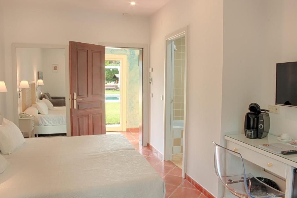 Hotel Malaga Picasso - توريمولينوس