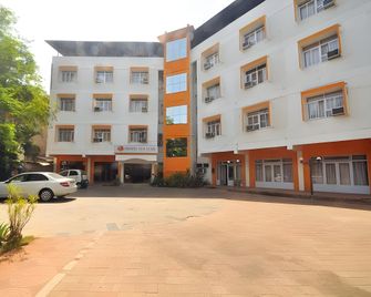 Hotel Solmar - Panaji - Building