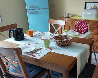 Go On A Vacation Where The Romans Once Lived .. - Echzell - Comedor
