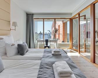 Aura - Riverside & Parking by Downtown Apartments - Gdansk - Bedroom