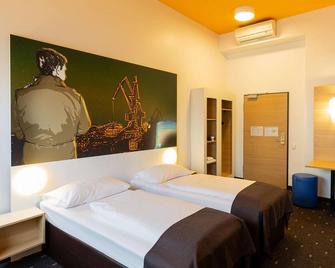 B&B Hotel Duisburg Hbf-Süd - Duisburgo - Habitación
