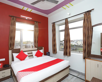 OYO 30449 Green Chilli - Bolpur - Bedroom