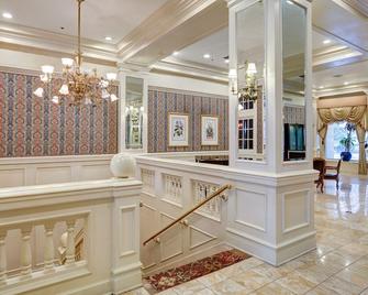 Le Méridien St. Louis Downtown - St. Louis - Front desk