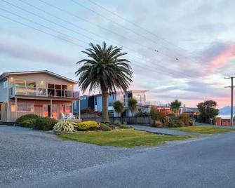 The Lookout Spacious Stunning Views - Kaikoura - Gebäude