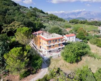Casa Vistaverde - Perano - Building