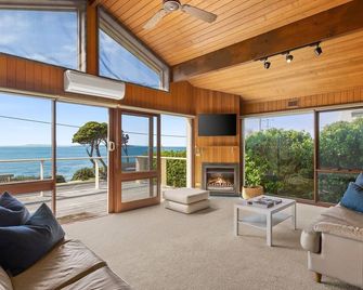 Seaview Splendour - Point Lonsdale - Olohuone