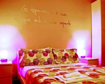 Bed And Breakfast Charming House - Barletta - Habitación