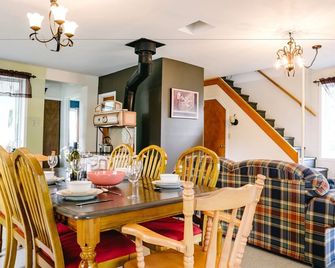 Mountain View, Hot Tub, Trail Access, Sp - St-Raymond - Comedor