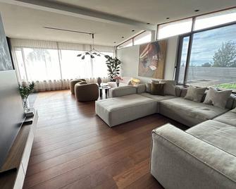 Luxury Villa in Garðabær - Gardabaer - Pokój dzienny