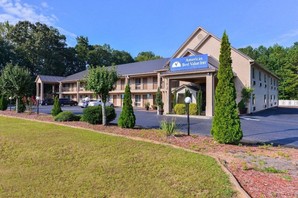 Baymont by Wyndham Acworth - Acworth - Gebouw