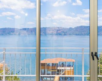 Equinoccio Hotel - Santa Ana - Balcón