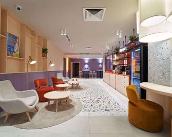 B&b Hotel Poznan Old Town - Poznań - Hol