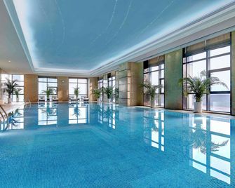 Pullman Weifang - Weifang - Piscina