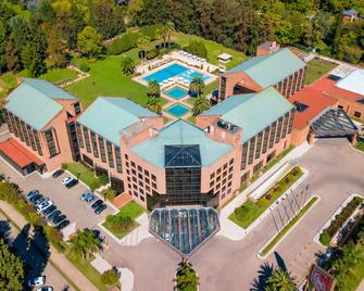 Sheraton Pilar Hotel & Convention Center - Pilar - Bâtiment