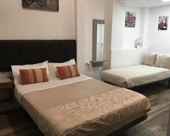 hostal olozaga - Alicante - Schlafzimmer