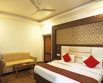 Hotel Jagdish Residency - Katra - Bedroom