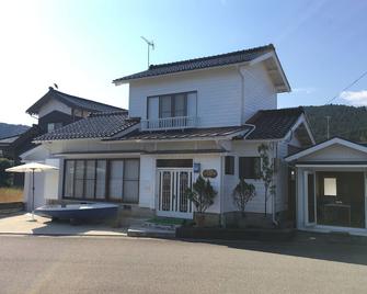 Heart Land Hills View of yacht harbor house - Nanao - Building