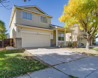 10 Mi to Downtown Convenient Denver Apartment! - Aurora - Building