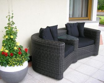 Weidacherhof Pension - Leutasch - Patio