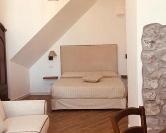L'Antica Pigna Chateau - Vico Equense - Bedroom