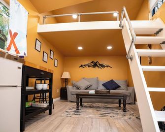 Weecasa Tiny Home Resort - Lyons