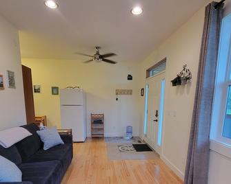 Bright & Cozy One Bedroom Suite - Fort St. John - Living room