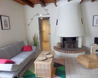 Le Clos de la Vigneronne - Tavers - Salon