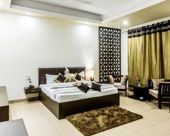Red Orchid - Meerut - Habitación