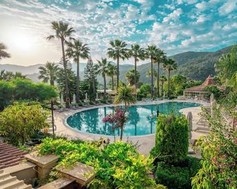 Dalyan Resort Hotel - Dalyan (Mugla) - Bể bơi