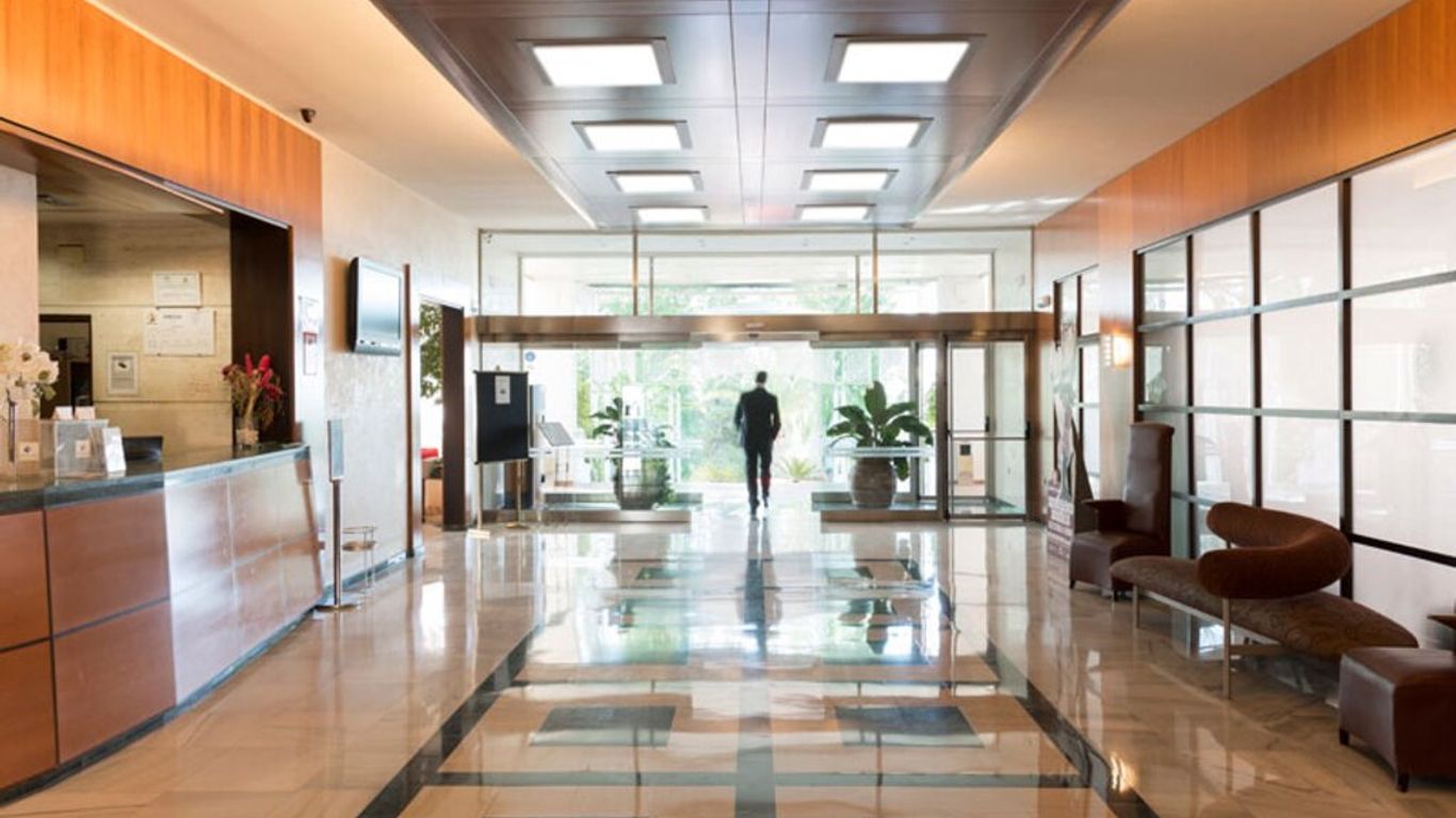 إكس لاس أديلفاس هوتل