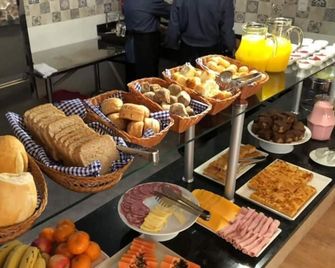 Pousada Ilha da Magia - Florianopolis - Buffet