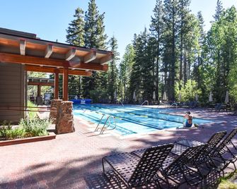 Hotel Style Room in Northstar Village - Truckee - Басейн