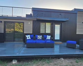 Gray Haven Near Zion & Bryce - Glendale - Patio