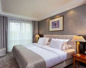 Maritim Hotel Würzburg - Würzburg - Schlafzimmer